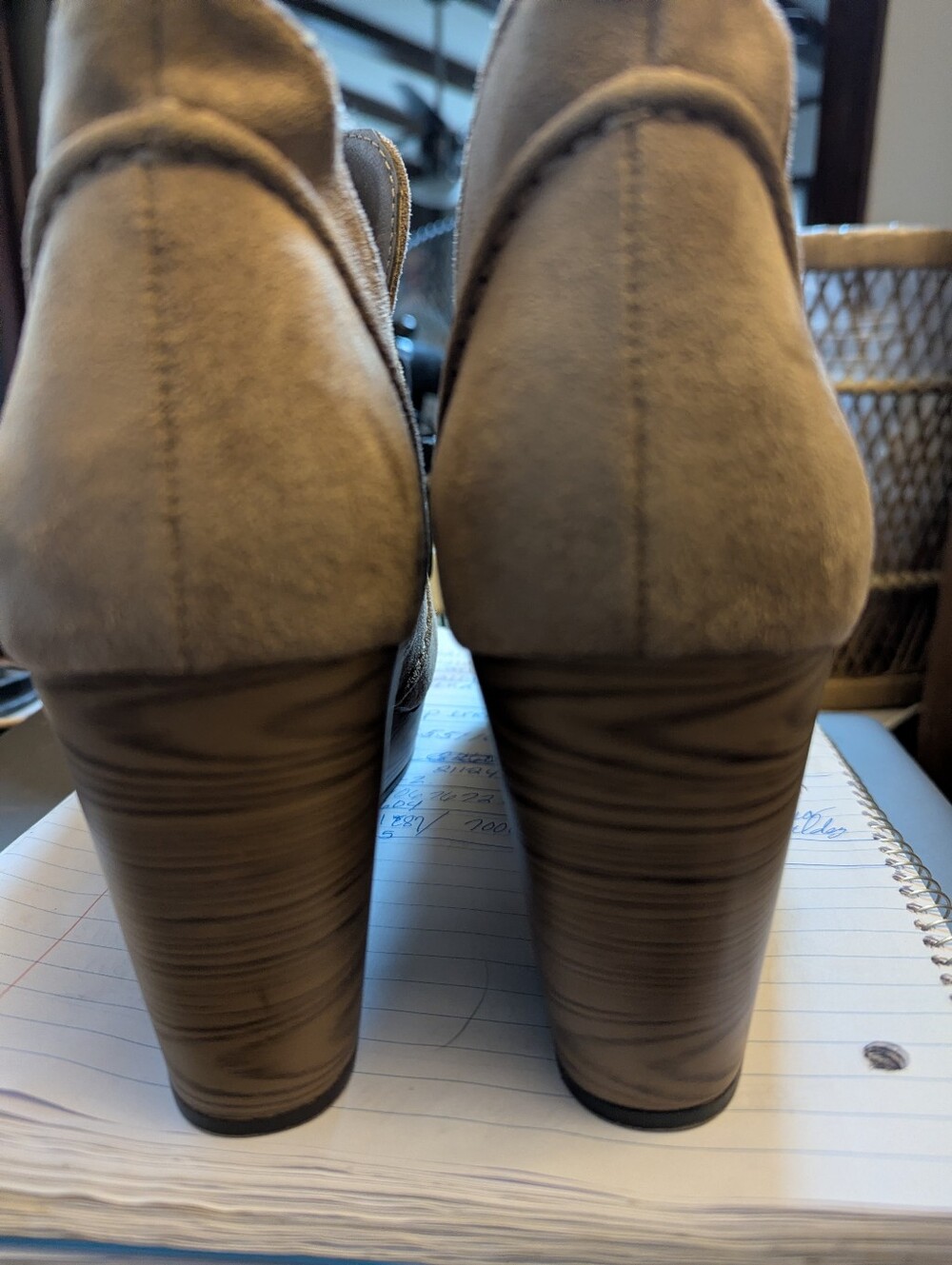 Pierre Dumas Tan Platform Elastic Inserts Ankle Boots Sz 8 - Picture 2 of 6